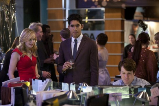 The-Newsroom-HBO-Ill-Try-to-Fix-You-Episode-4-2-550x366